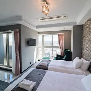 4* 호텔 스테이트 덴노지